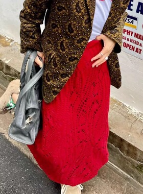 优雅自在时髦复古红镂空羊毛半身裙秋冬慵懒随性百搭显瘦直筒裙
