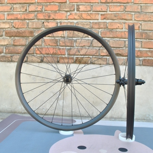 轱辘哥27.5/26碳纤维山地轮组有勾边免胎垫真空DT350花鼓扁辐条