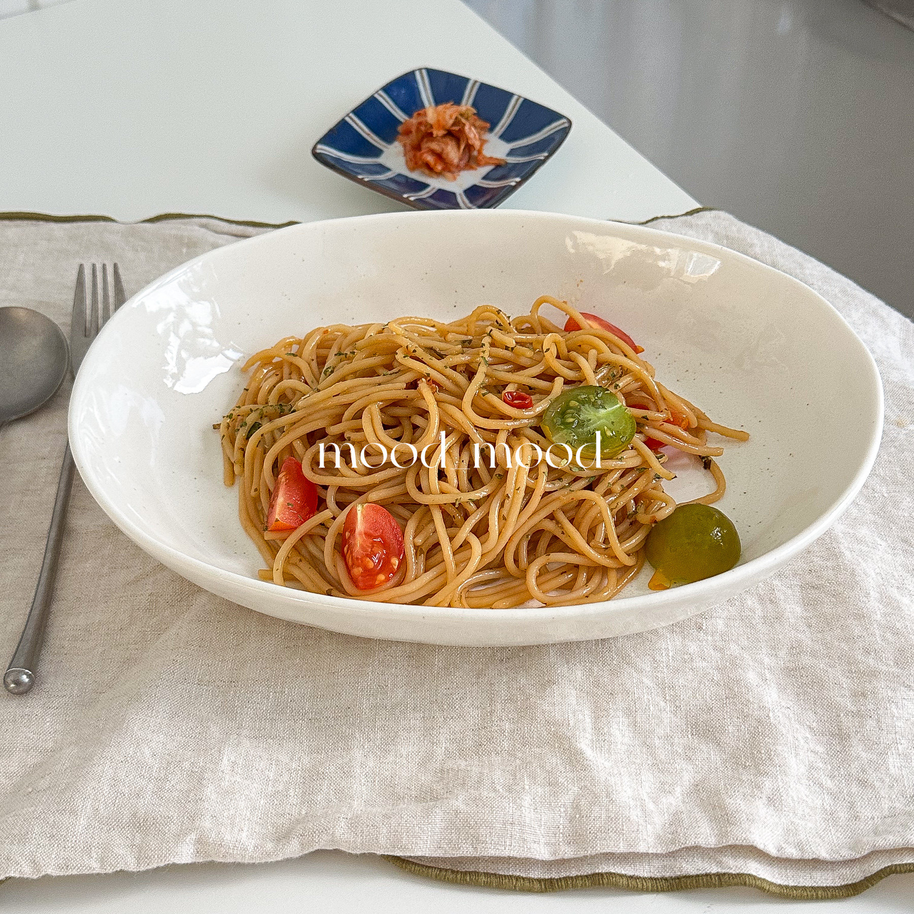 moodboard 白色杂点鱼盘 椭圆不规则亮面陶瓷早餐面包盘意面汤盘,餐饮具,盘,淘宝优惠券,粉丝福利购,淘宝优惠卷