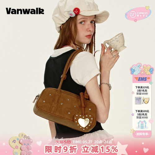 VANWALK/出走小众设计铆钉法棍包
