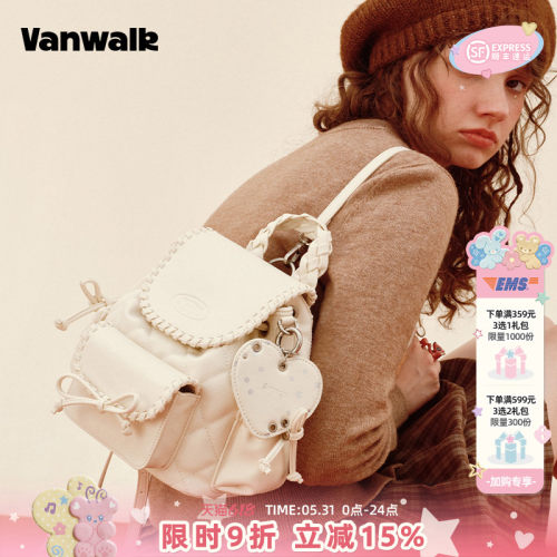 VANWALK/出走小众波点女生双肩包