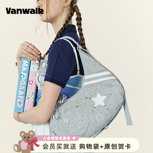 单肩斜挎大容量运动风饺子包女生腋下包 Power新款 VANWALK Fruit