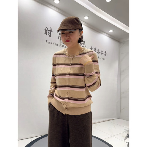 芮娜依莲9281秋冬新款加肥加大码女装胖妹妹显瘦减龄针织毛衫开衫