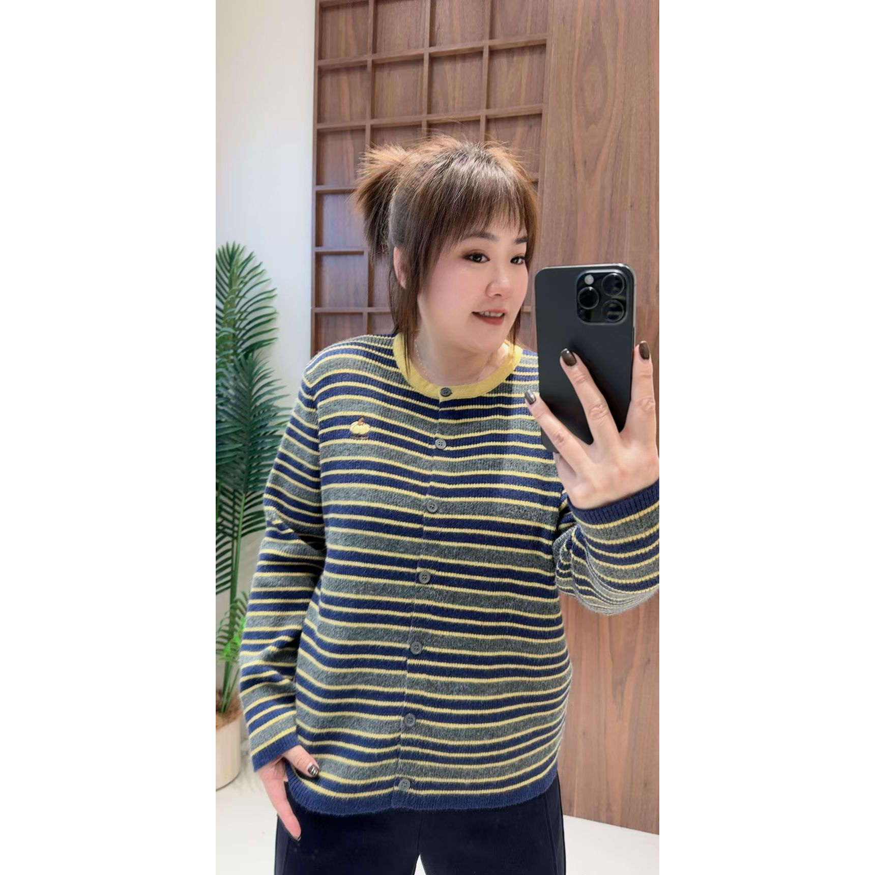 3879妃儿红2025冬季新款大码女装显瘦上衣遮肉毛衣打底针织小衫