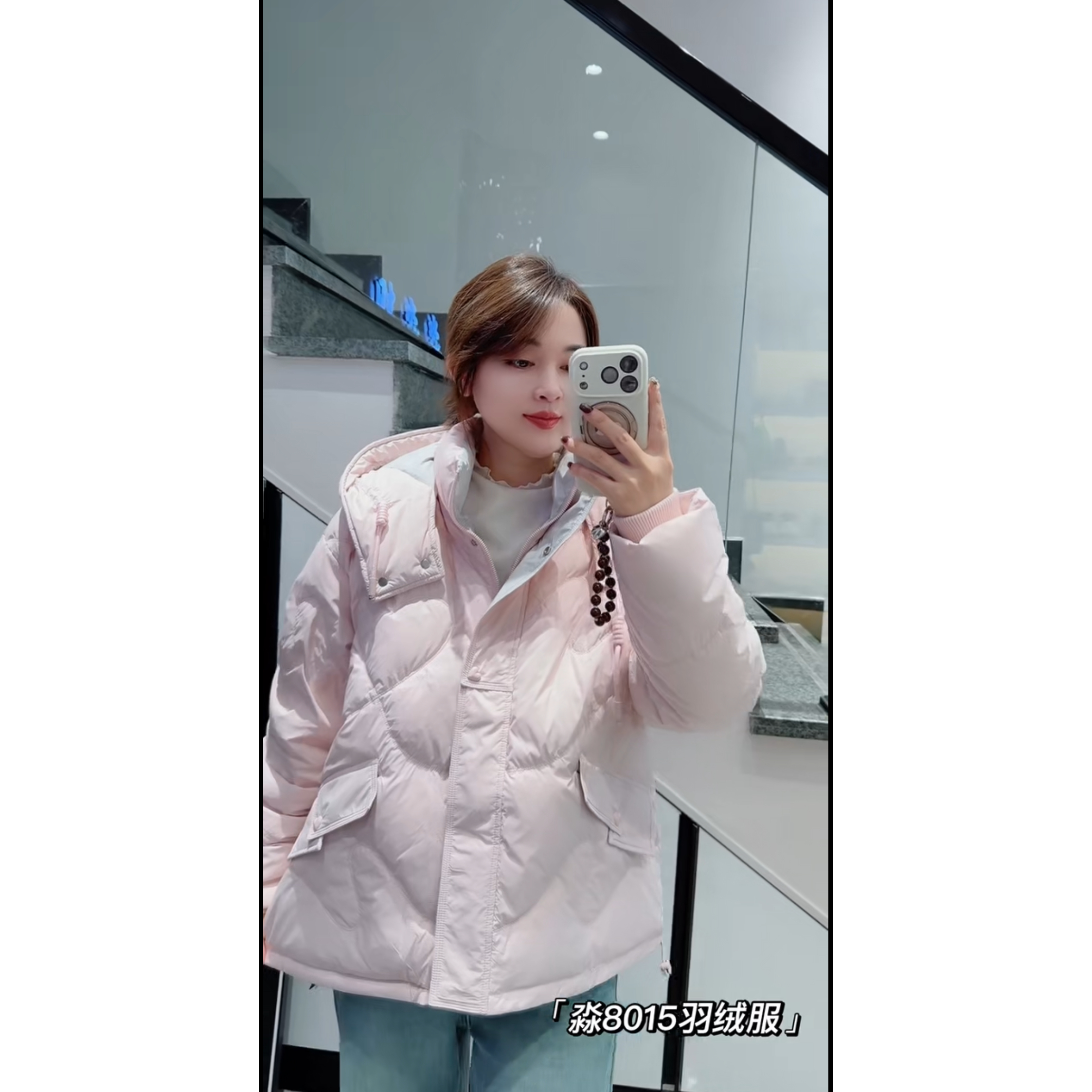 Y8015胖淼淼2025冬新款大码女装显瘦遮肉羽绒服时尚减龄百搭鸭绒