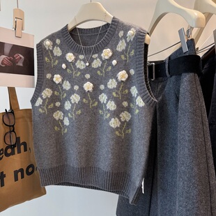 小众又有质感 重工立体山茶花刺绣 圆领叠搭羊绒羊毛马甲女背心