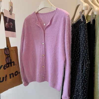 超美软糯浣熊绒爱心扣毛衣开衫