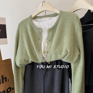 经典多色小开衫 月牙金扣 %100绵羊毛软糯舒适百搭叠穿针织开衫女