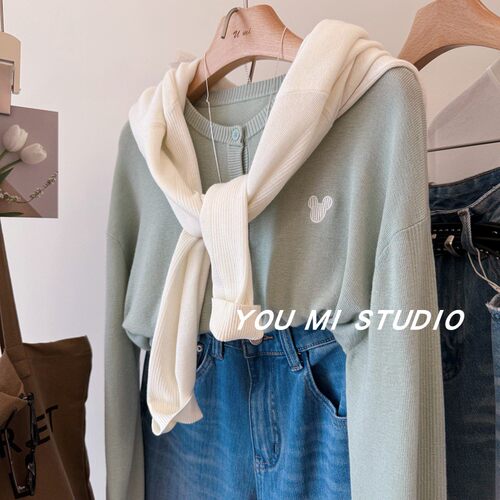 两色米奇头刺绣绵羊毛针织开衫