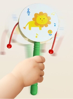 baby waved her rattle拨浪鼓新生婴儿可啃咬羊皮鼓面卖糖货郎鼓