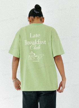 美式复古早餐俱乐部late迟到咖啡面包绿色减龄态度字母ins慵懒T恤