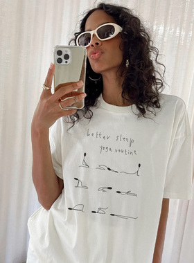 ins抽象手绘插画瑜伽线条小人运动街头休闲设计小众款短袖气质T恤