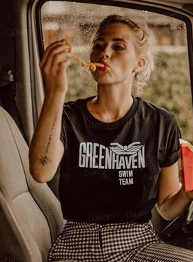 美式复古小众绿色港湾游泳队女孩创意插画字母夏季度假海边insT恤