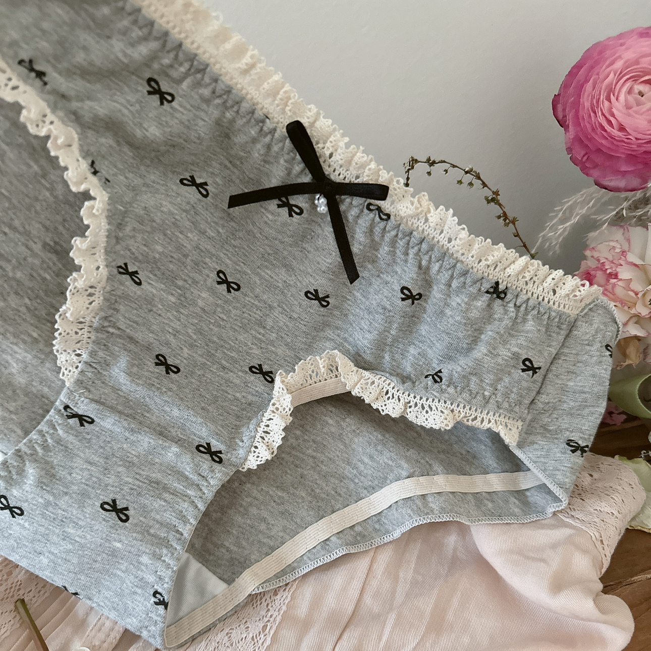 拉菲草·春新款韩系复古小清新棉质蕾丝边蝴蝶结可爱少女包臀内裤