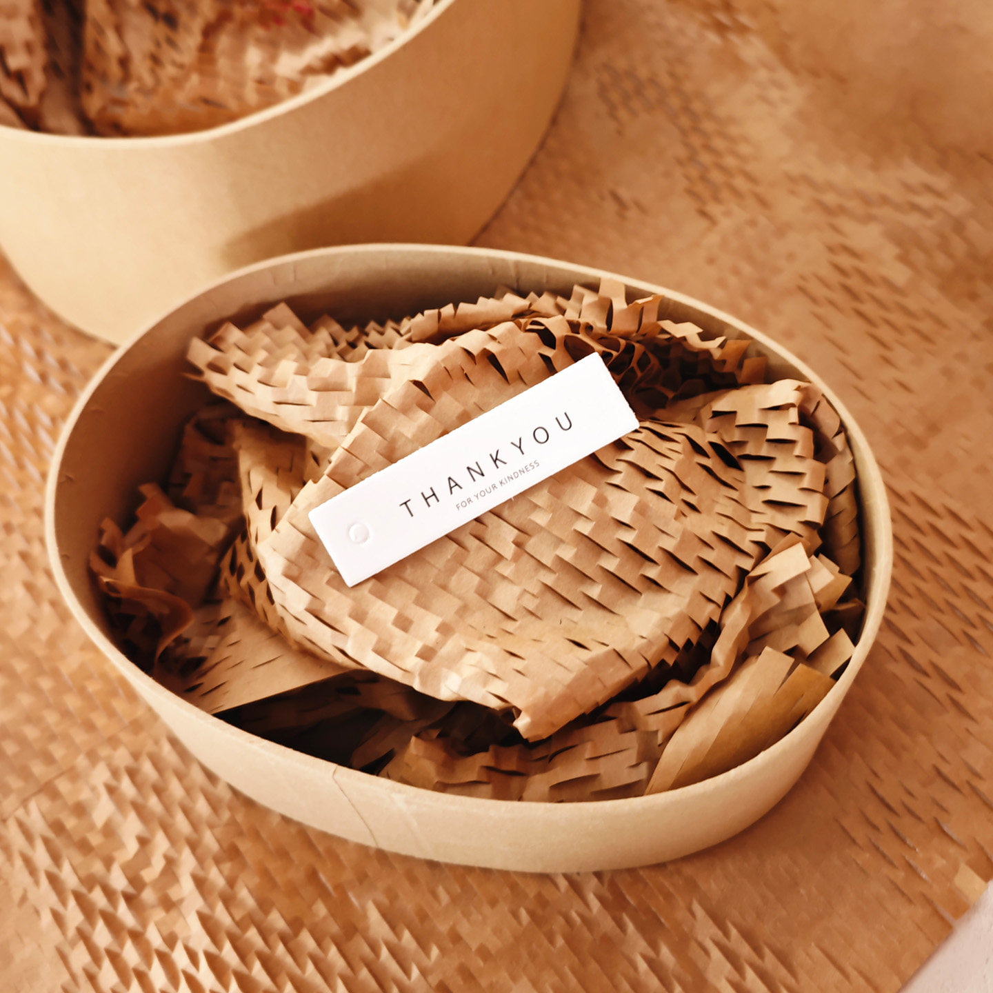 牛皮纸蜂窝蜂巢纸环保防撞缓冲填充打包材料花束礼物包装纸平铺