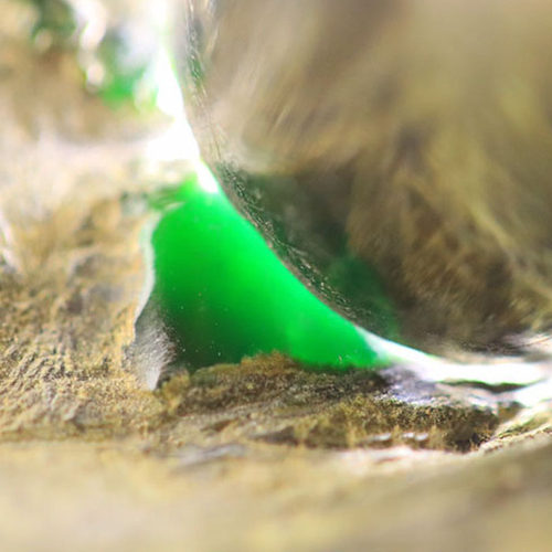 翡翠原石F610 2.8千克 莫湾基 龙石种 脱沙 玻璃种 开窗料