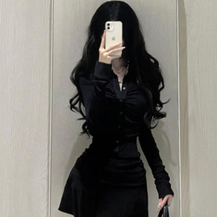 美式Polo领黑色长袖连衣裙纯欲辣妹褶皱运动修身收腰显瘦短裙裙子