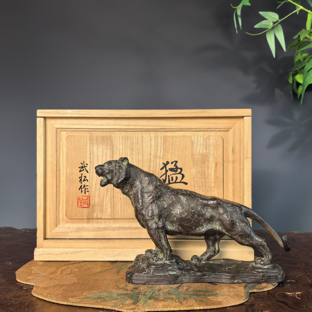 日本铜器武松作猛虎铜雕塑样板房家居复古桌面装饰摆件艺术收藏