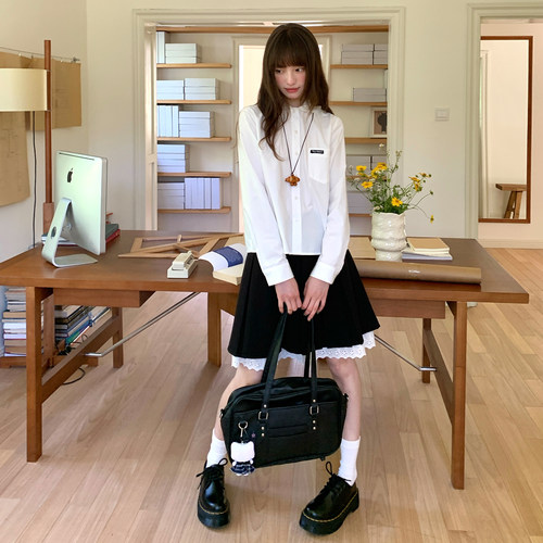 东京岁时记衬衫黑色花边半裙套装