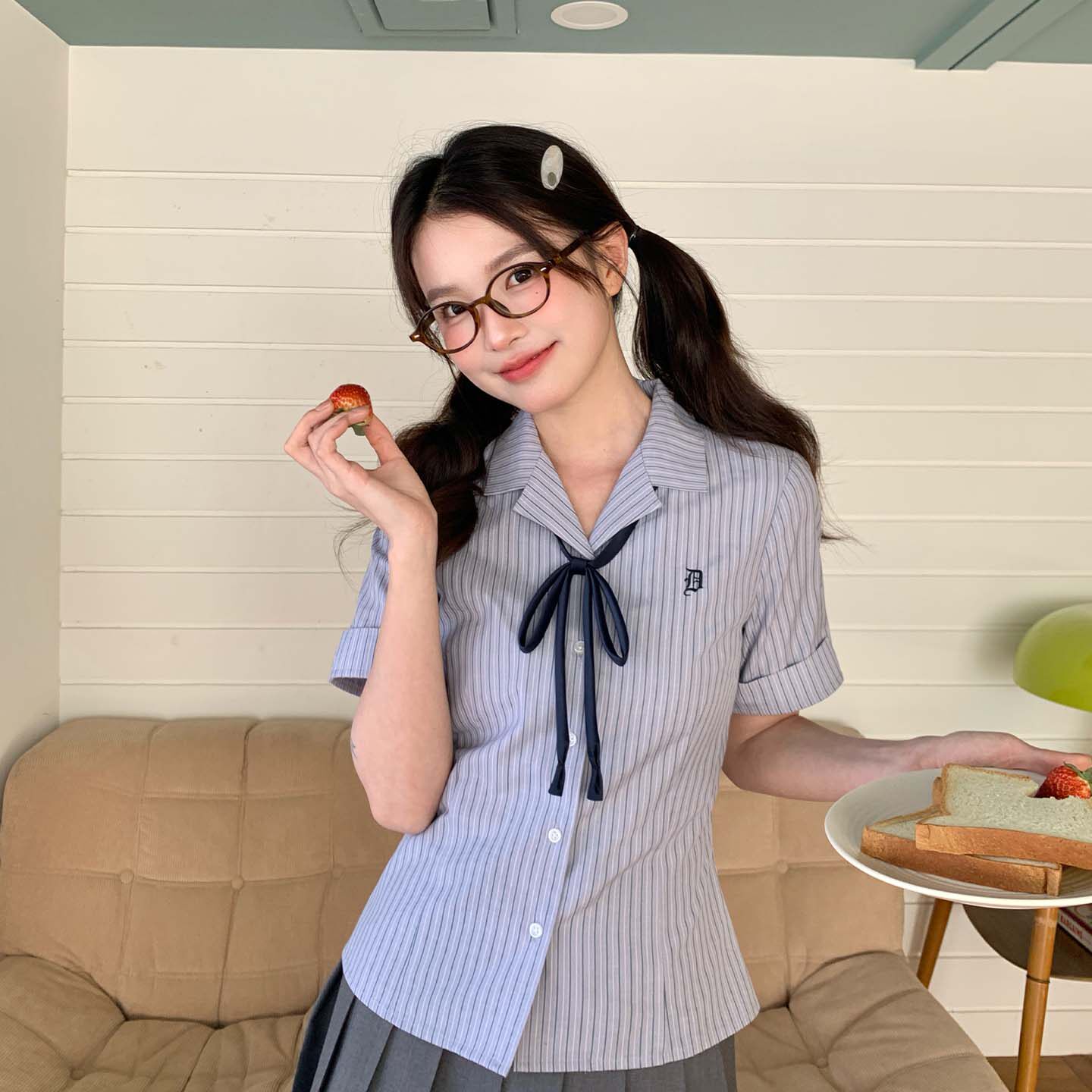 东京岁时记jk夏季新款收腰短袖衬衫女士蓝色条纹口袋刺绣修身上衣