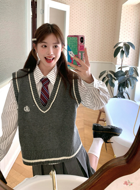 东京岁时记jk日系学院风灰色V领套头马甲春季基础款背心马夹套装