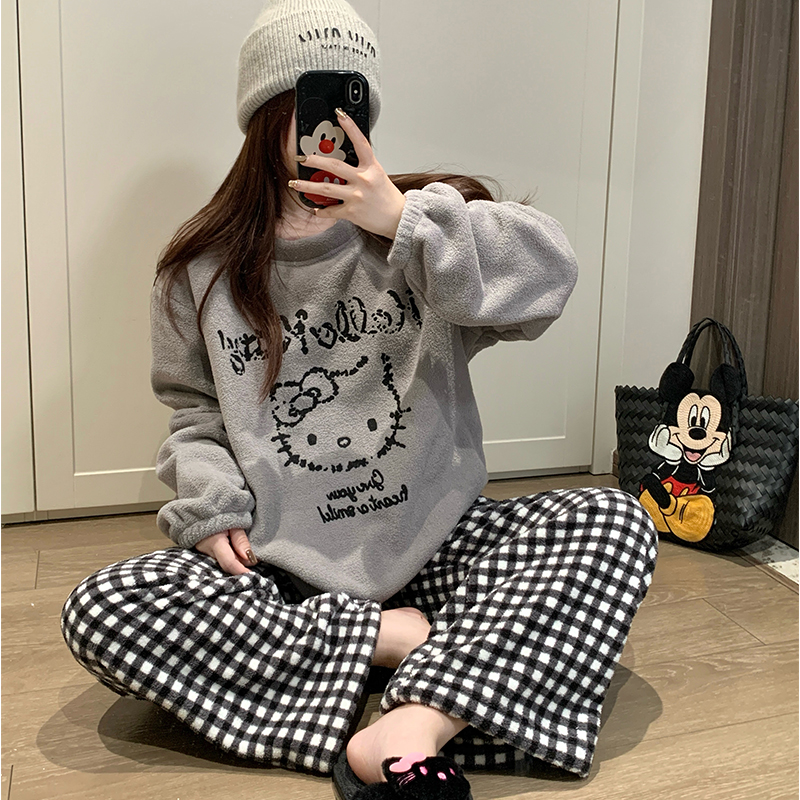 睡衣女冬季加厚保暖圆领可爱2025新款卡通珊瑚绒秋冬季家居服套装