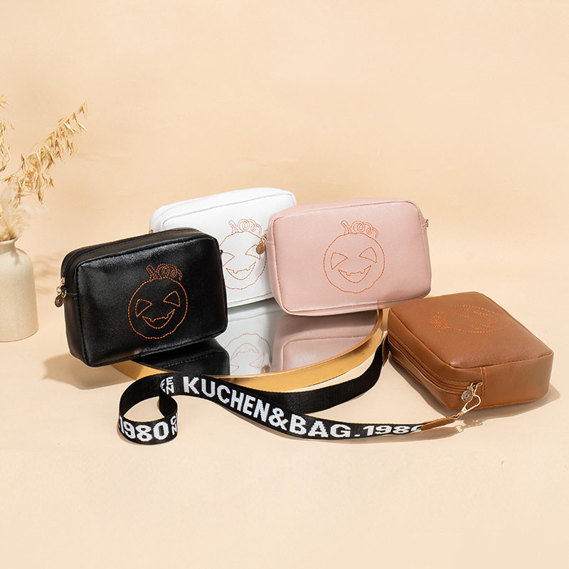 新款2023小方包可爱笑脸时尚单肩女包韩版潮流斜挎女包包一件,运动包/户外包/配件,挎包/拎包/休闲包,淘宝优惠券,粉丝福利购,淘宝优惠卷