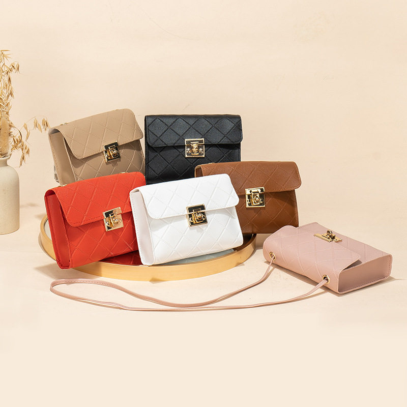 女士包包2023新款多纹路时尚锁扣链条小方包休闲手机包一件,运动包/户外包/配件,挎包/拎包/休闲包,淘宝优惠券,粉丝福利购,淘宝优惠卷