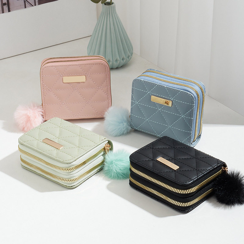 2024新款双层钱包菱格铁标装饰女士短款手拿零钱包休闲包一件代发,箱包皮具/热销女包/男包,钱包,淘宝优惠券,粉丝福利购,淘宝优惠卷