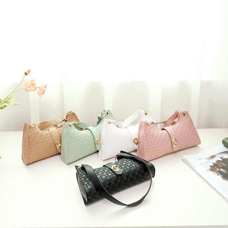 女士包包2023新款圈圈压纹锁扣搭扣腋下包小方包休闲直播礼品小包,运动包/户外包/配件,挎包/拎包/休闲包,淘宝优惠券,粉丝福利购,淘宝优惠卷