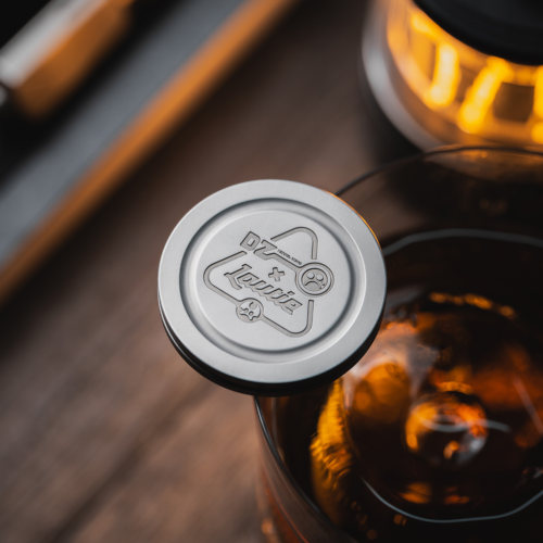 超薄设计自锁结构解压梭哈币