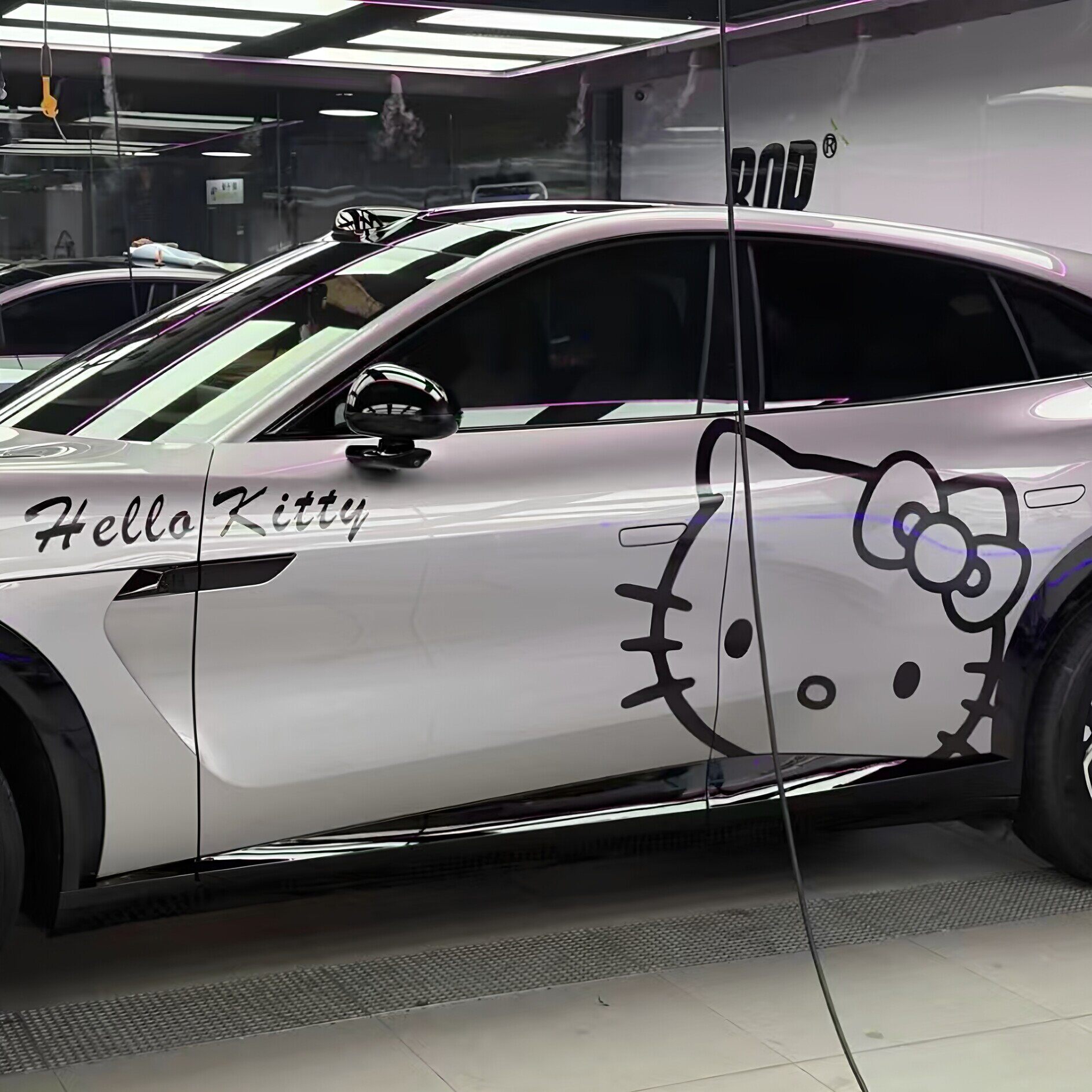 适用于YU7 Su7 Ultra 车身两侧helloKitty猫卡通个性装饰彩贴拉花