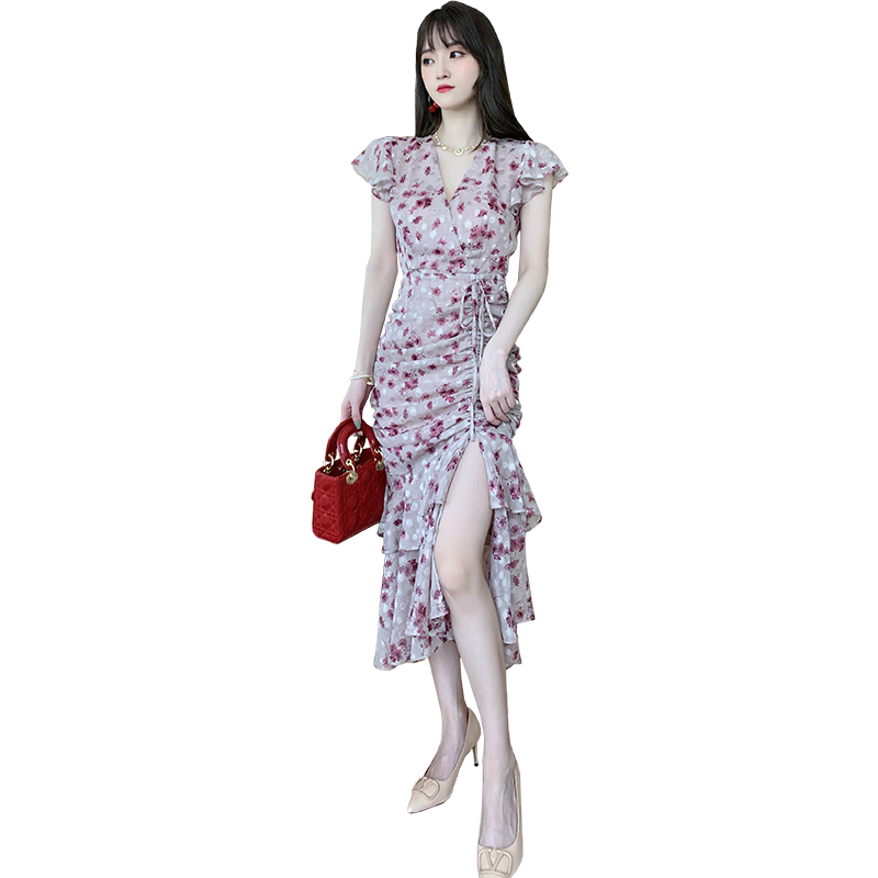 雏菊女小众感包改良版低领连衣裙