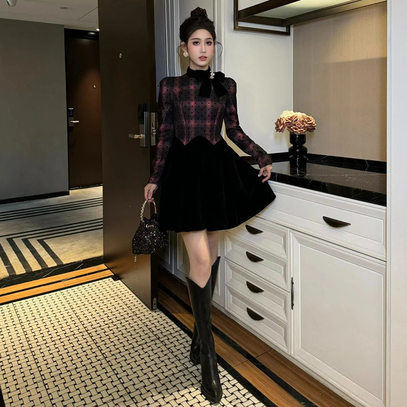 撞色拼接少女感波点设计小个子连衣裙蝴蝶结小众轻奢长袖a字裙女