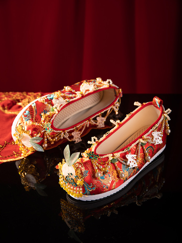 XIUHE WEDDING SHOES WOMENS ORIGINAL YEAR OF THE RABBIT LIMITED WEAVING GOLD INNER TASSEL LIGHT LUXURY CHINESE WEDDING PEARL WEDDING HANFU SHOES