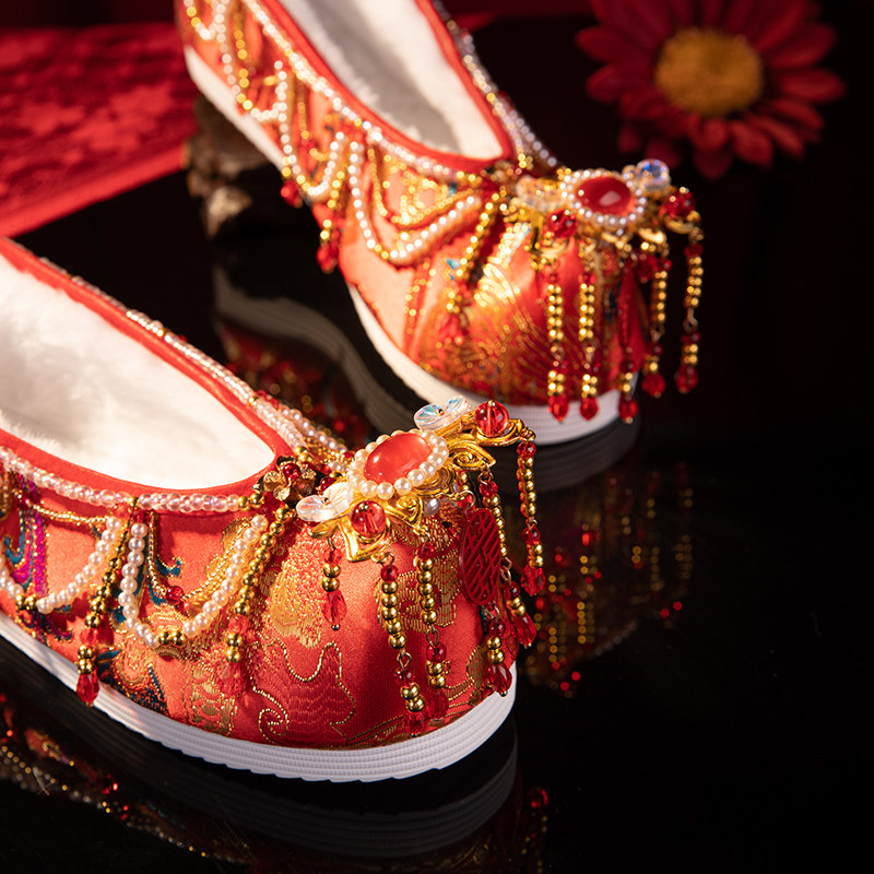 SANKENG GIRL WEDDING SHOES WINTER ORIGINAL NICHE LIGHT LUXURY HANDMADE VELVET WOVEN GOLD BRIDE WEDDING TASSEL HANFU EMBROIDERED SHOES