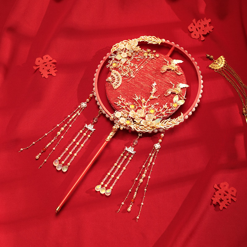 新娘秀禾服喜扇遮面扇