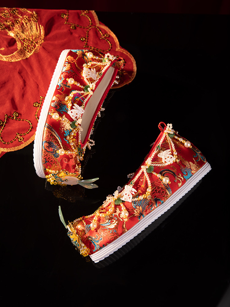 XIUHE WEDDING SHOES WOMENS ORIGINAL YEAR OF THE RABBIT LIMITED WEAVING GOLD INNER TASSEL LIGHT LUXURY CHINESE WEDDING PEARL WEDDING HANFU SHOES