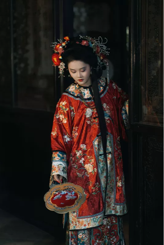 广州古风摄影工作室清汉女写真约拍化妆盘发拍照服装租赁