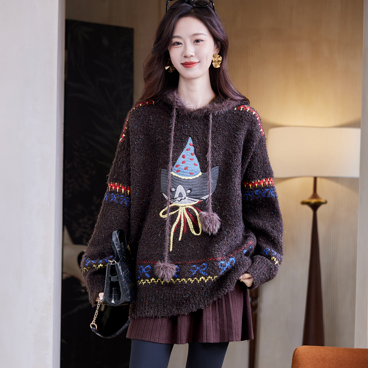 宝诗黎连帽刺绣提花加厚毛衣