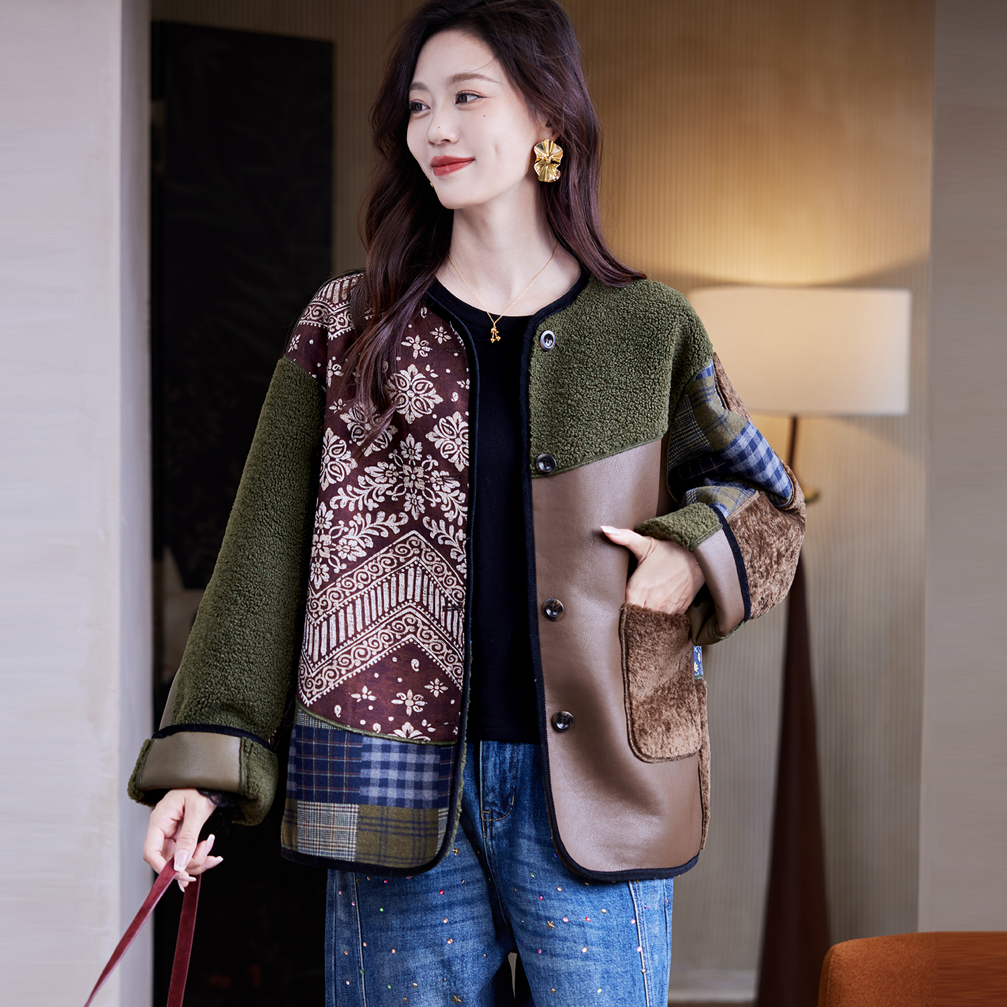 宝诗黎皮质印花拼接加厚外套