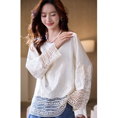 宝诗黎圆领蕾丝刺绣拼接衬衫