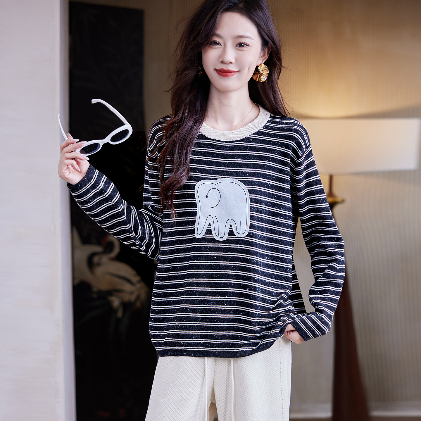 宝诗黎圆领条纹长袖针织衫