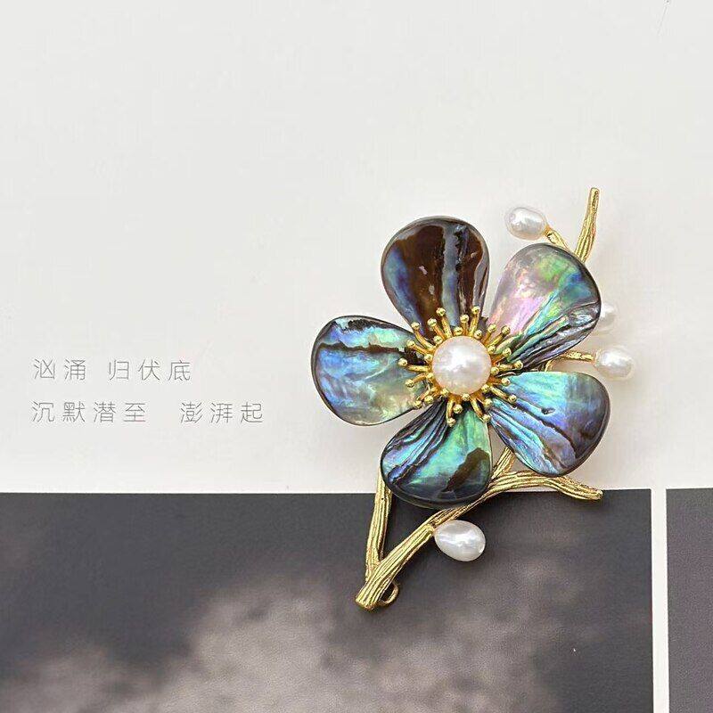批发西装别针淡水花朵贝配饰女