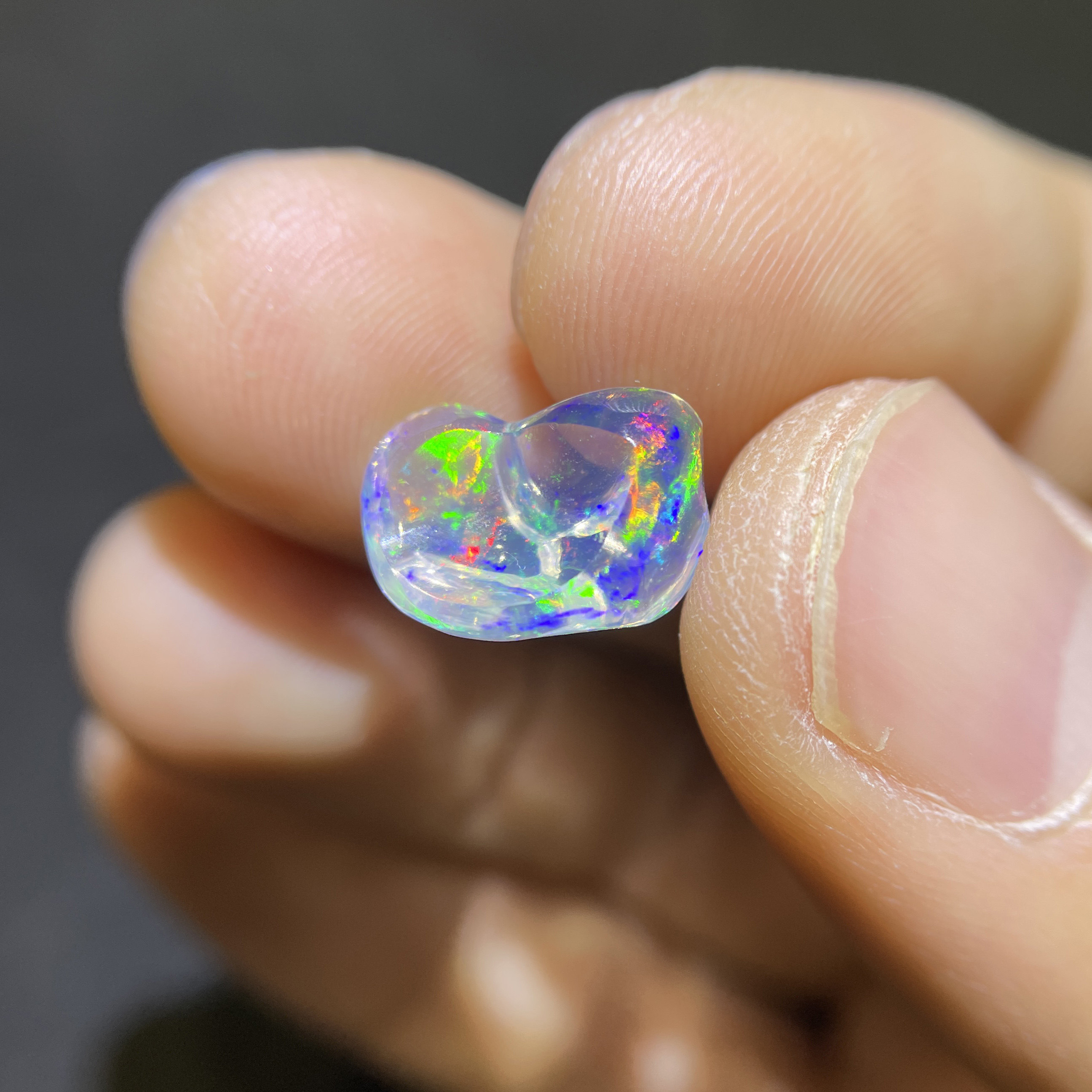 light欧泊墨西哥矿区彩色宝石天然裸石火欧泊随型zt166