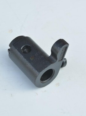 TK-807缝包机封包机封口机配件打包机勾针摆动臂弯针摆动轴243071