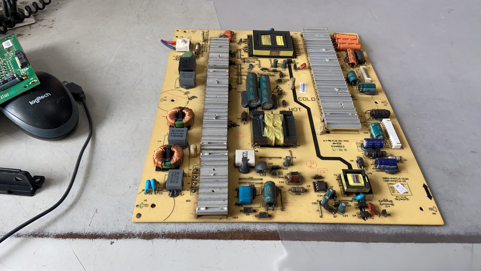 原装创维42E82RD 电源板5800-P42TLK-0160 168P-P42TLK-15