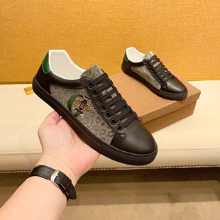 欧洲站新款 男士 鞋 板鞋 真皮透气男女同款 新款 春夏季 男鞋 休闲小黑鞋