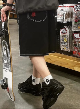 外贸原单Emp*yre美式复古宽松休闲刺绣水洗黑色直筒滑冰短裤1725