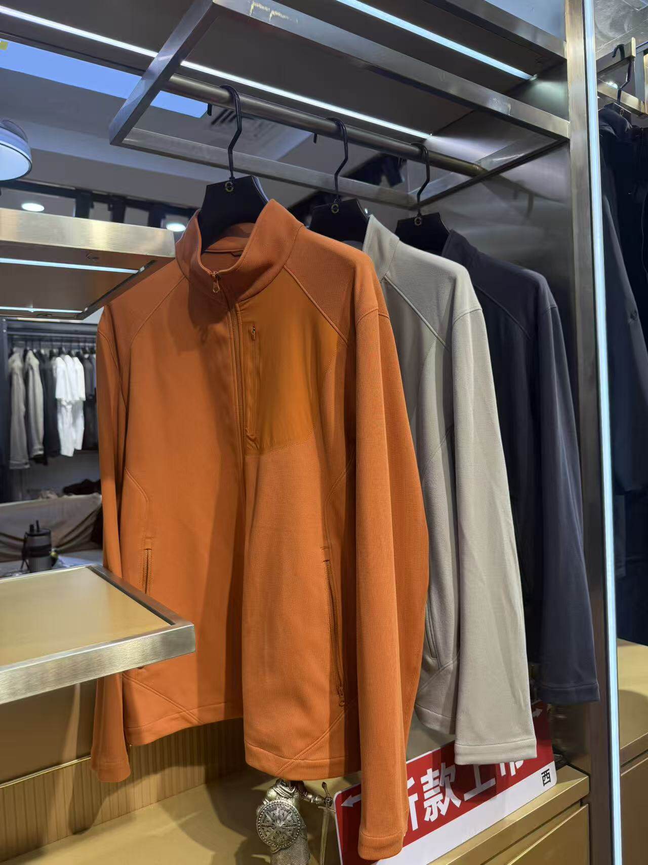 秀而高端2026早春新款新休闲男士户外外套休闲百搭宽松上衣外套男